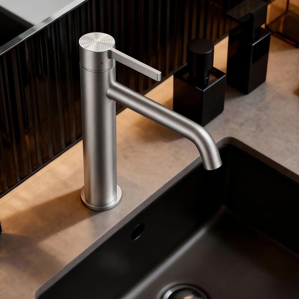 Смесител за мивка Rea Foster Brush Nickel High