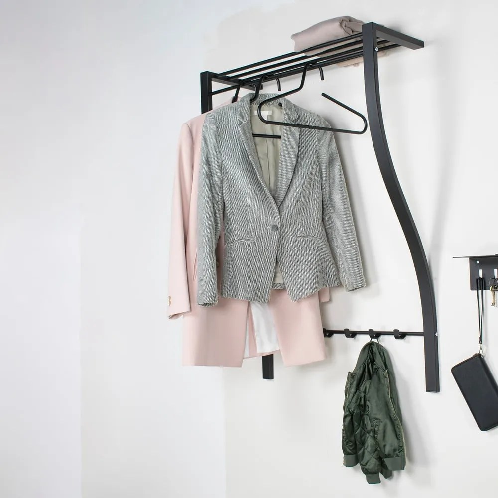 Черна метална стенна закачалка с рафт 75 cm Carve – Spinder Design