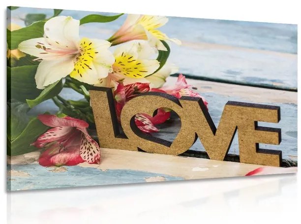 Картина на платно – С дървен надпис Love