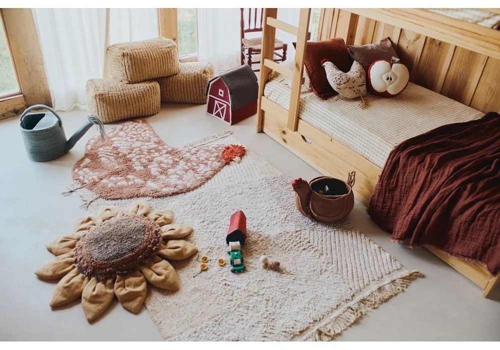 Памучна детска възглавница ø 30 cm Apple – Lorena Canals