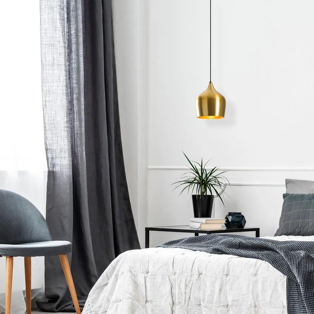 Висящо осветително тяло в златисто с метален абажур ø 22 cm Dodo – Opviq lights