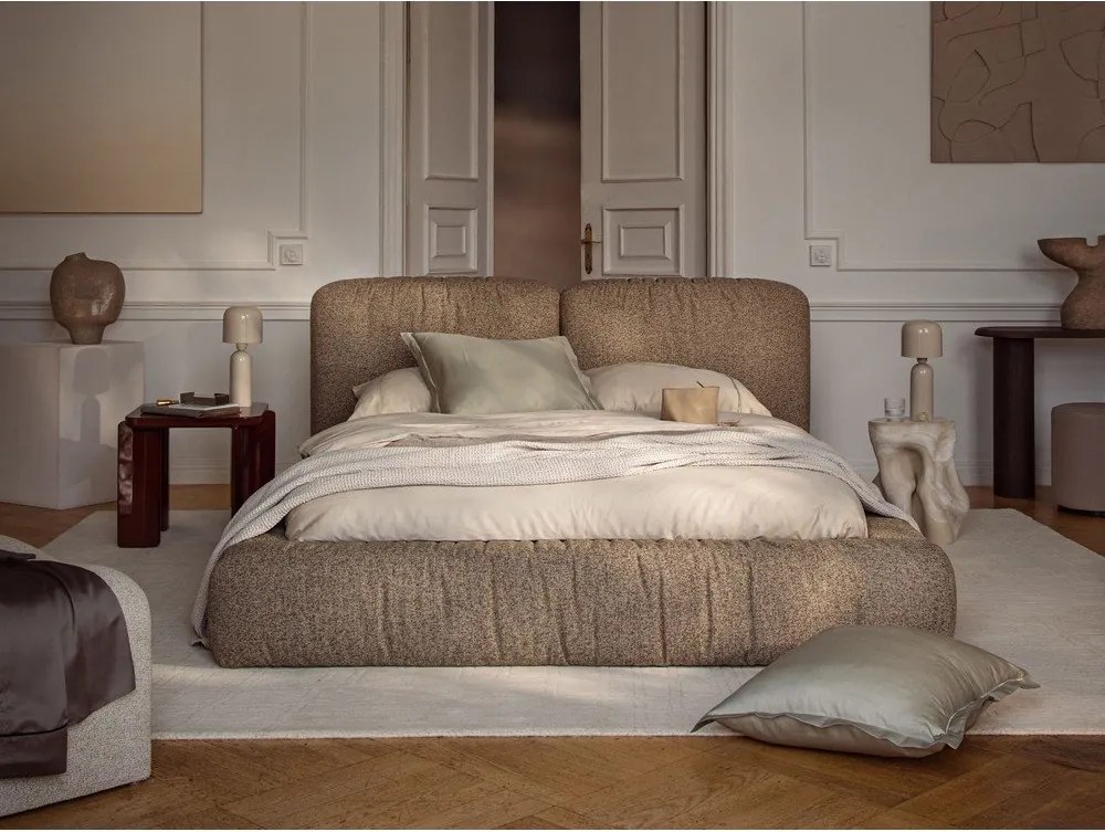 Светлокафяво двойно легло 160x200 cm тапицирано с място за съхранение с включена подматрачна рамка Martina – Micadoni