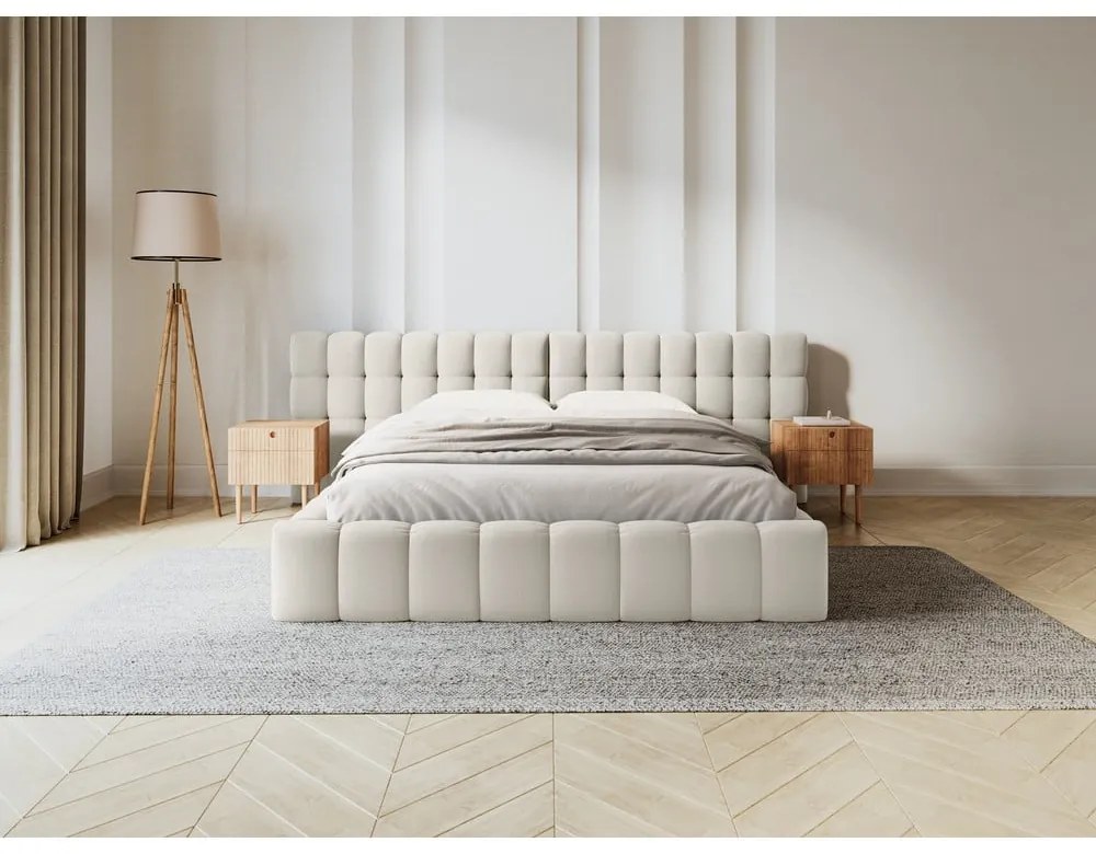 Кремаво тапицирано двойно легло с място за съхранение с включена подматрачна рамка 200x200 cm Mamaia – Micadoni Home
