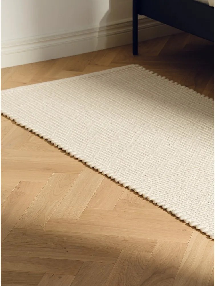 Бежов ръчно изработен вълнен килим 200x300 cm Talo – noo.ma