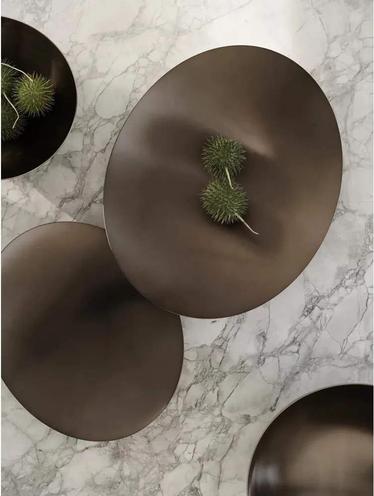 Декоративен поднос от неръждаема стомана 35x42 cm Ondea – Blomus