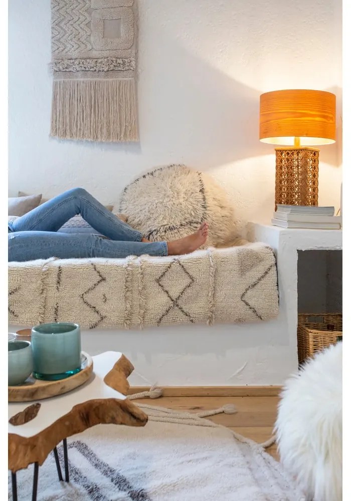 Бяла вълнена табуретка Berber Soul – Lorena Canals