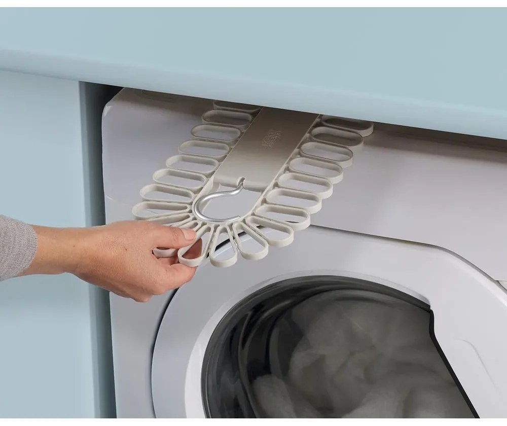 Бежова висяща сушилня за дрехи Petal – Joseph Joseph