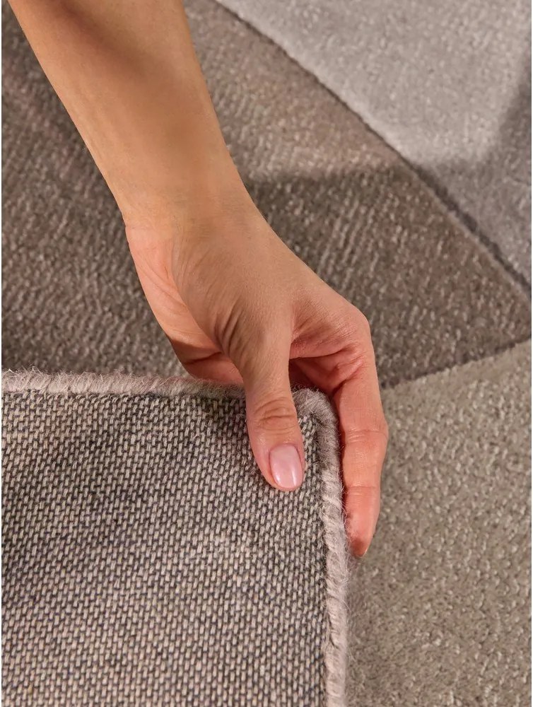 Бежов ръчно изработен вълнен килим 200x300 cm Hackney Clarissa – Ted Baker