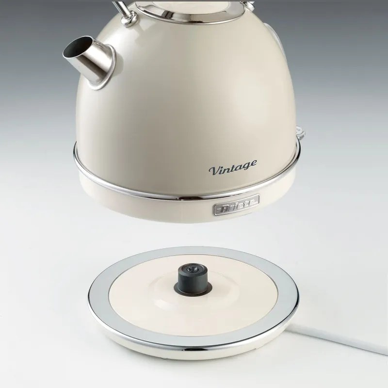 Електрическа кана/чайник Ariete VINTAGE 2877/03, 2000W, 1.7 л, Стоманен корпус, Студена повърхност, 360 основа, Бежов