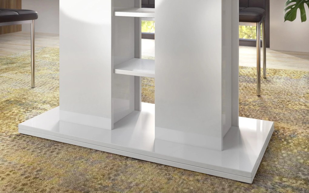 Трапезна маса Роберта