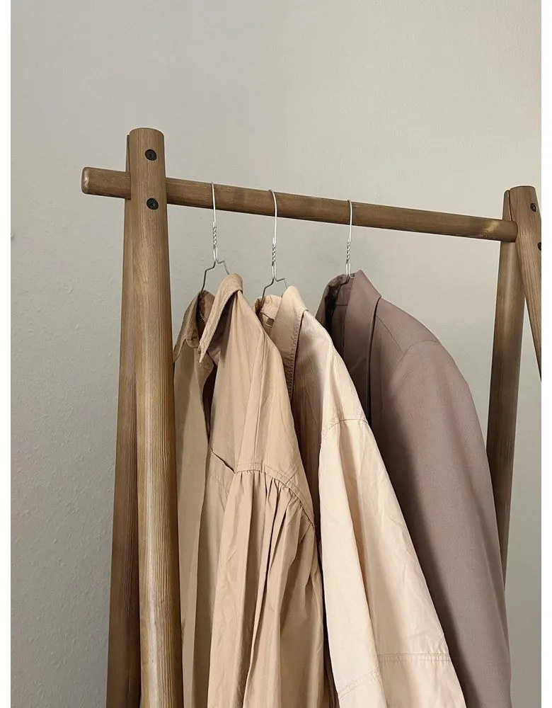 Кафяв шкаф за дрехи от борова дървесина Hongi - Karup Design