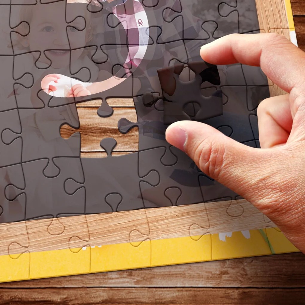 Картонен пъзел А4 с три ваши снимки – Маргаритки