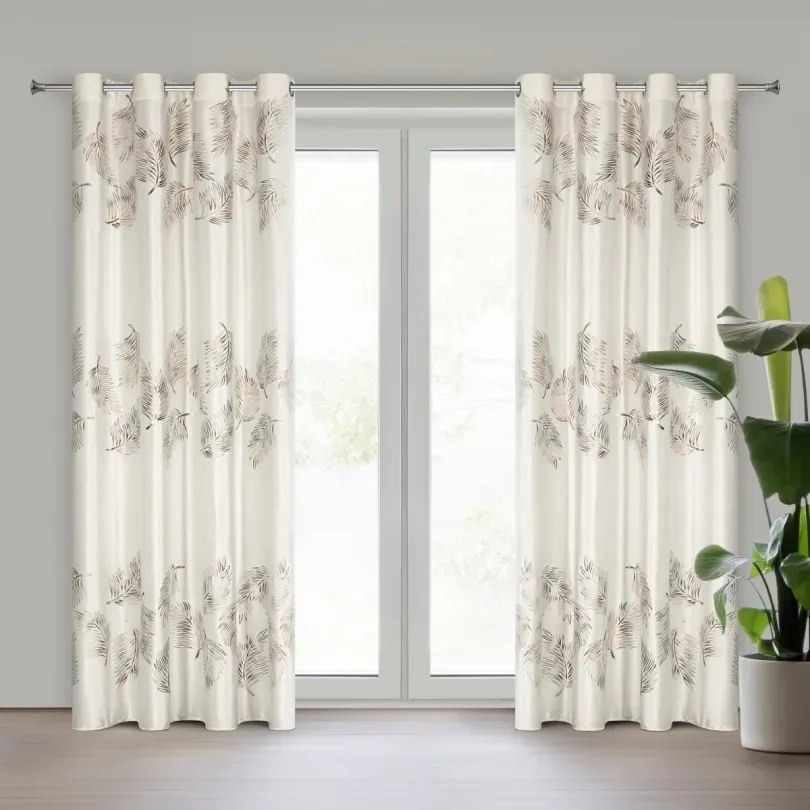 Затъмняваща кадифена завеса с фина шарка - кремава Ширина: 140 см | Дължина: 250 см