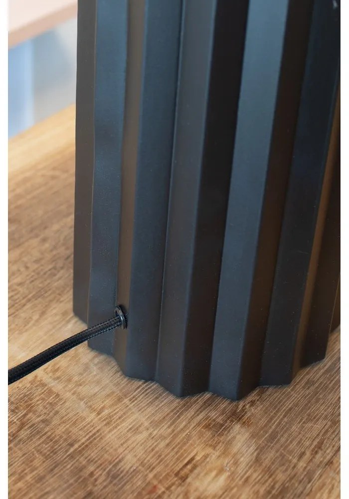 Черна настолна лампа с текстилен абажур (височина 60 cm) Hashira - Markslöjd