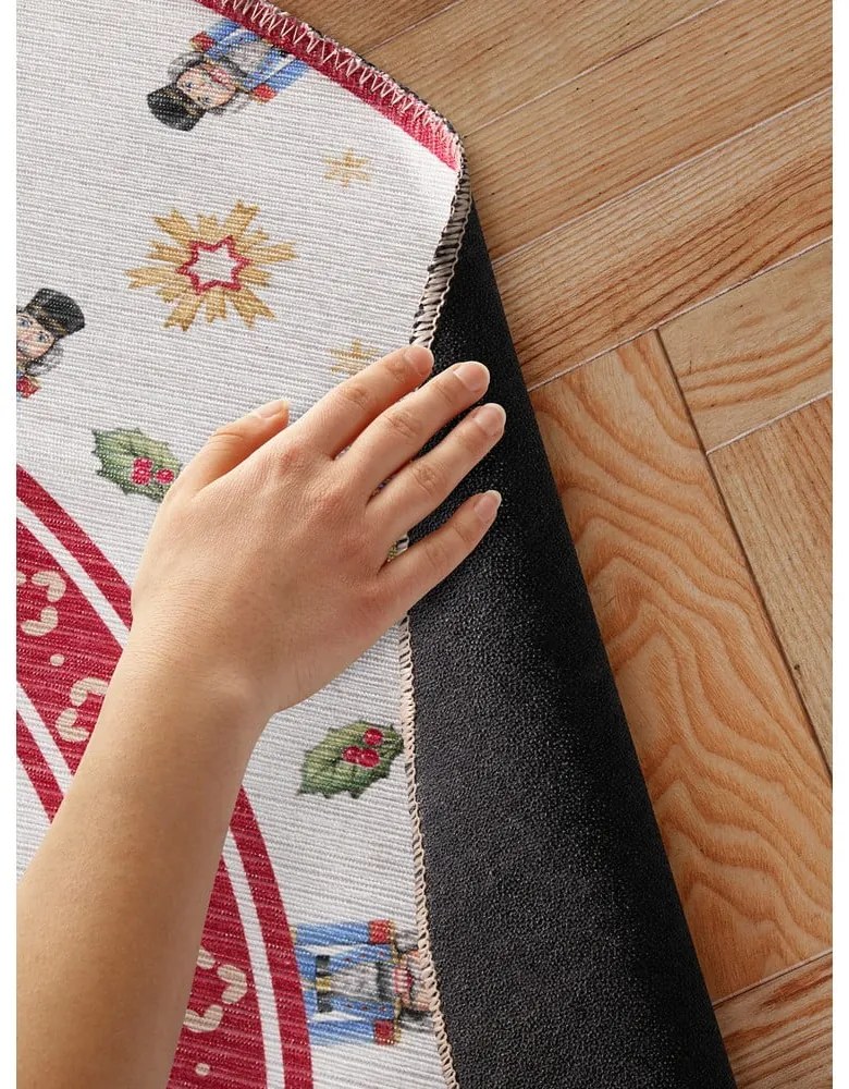 Червен кръгъл килим с коледен мотив ø 160 cm Toy's Delight Nutcracker – Villeroy&amp;Boch