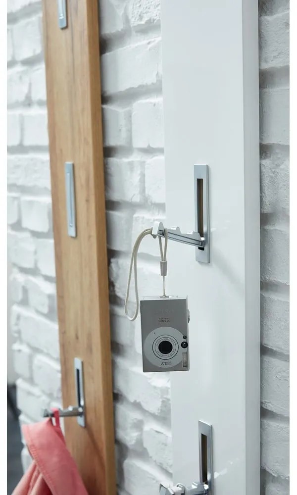 Бяла стенна закачалка Adana – Germania