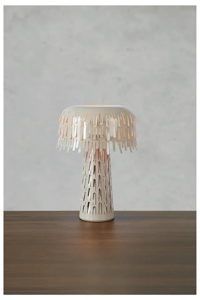 Сиво-бежова настолна лампа с метален абажур (височина 38 cm) Verbera – Markslöjd