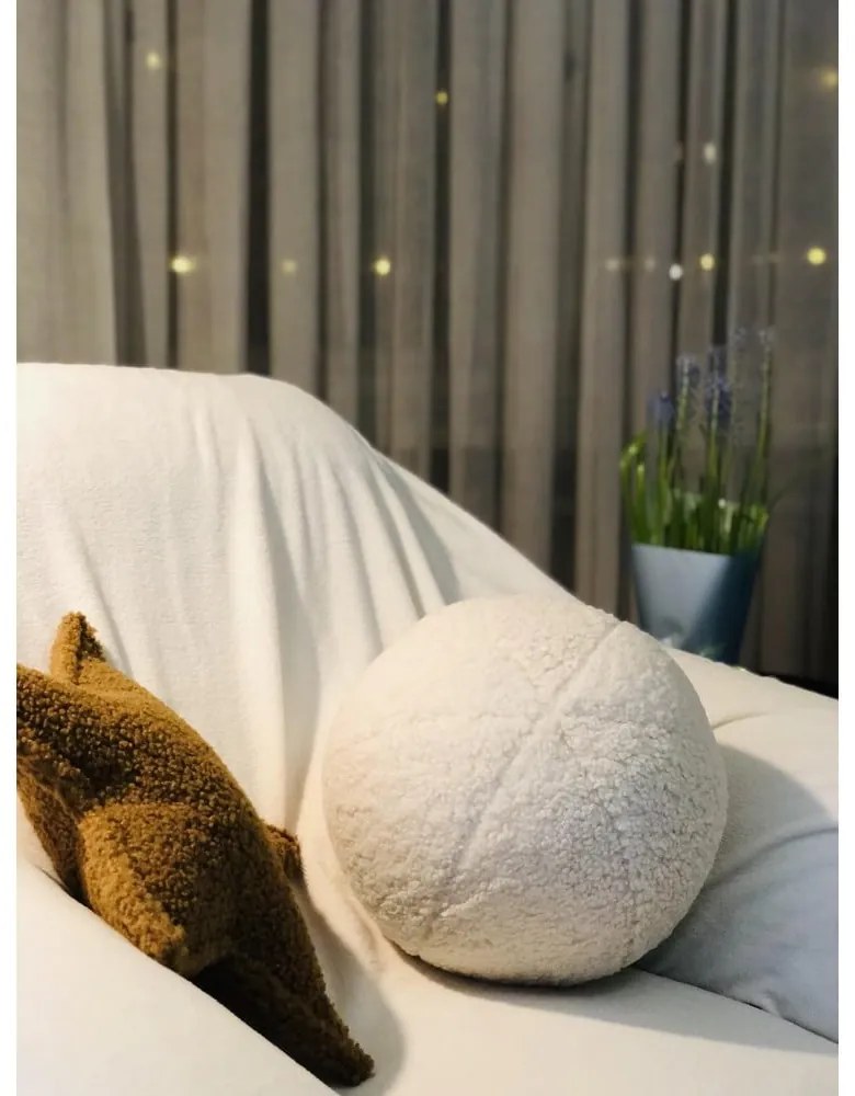 Кремава детска възглавница за диван от букле Ball – Wigiwama