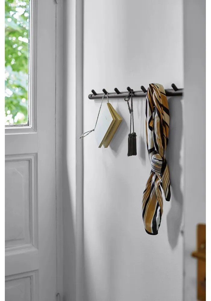 Стенна закачалка от черен дъб Milford - Rowico