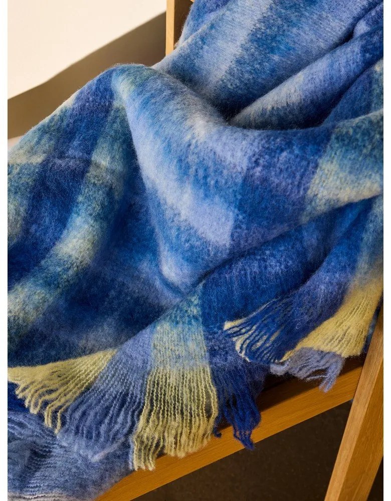Синьо одеяло със смес от вълна 140x200 cm Loom – Hübsch