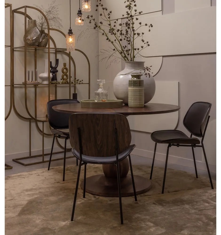 Черни трапезни столове в комплект 2 бр. от имитация на кожа Close In – WOOOD