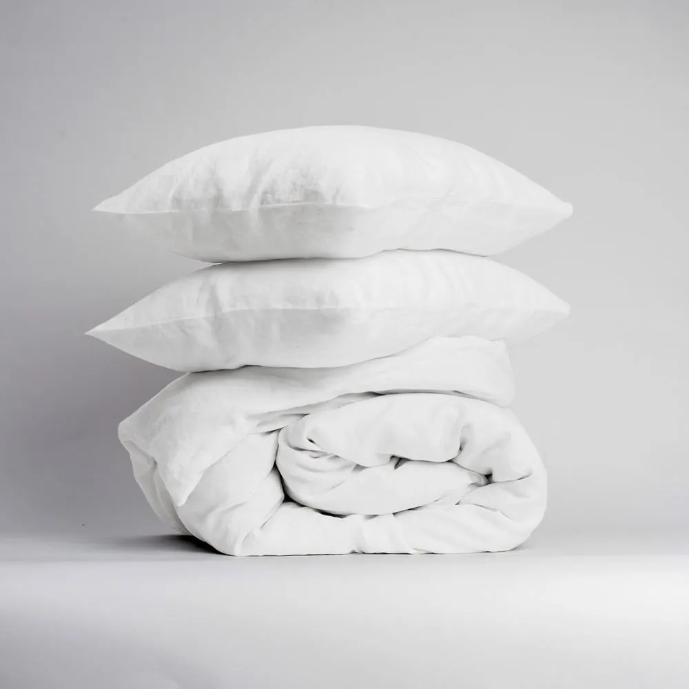 Бяло двойно удължено спално бельо със смес от лен 240x220 cm – Linen Tales