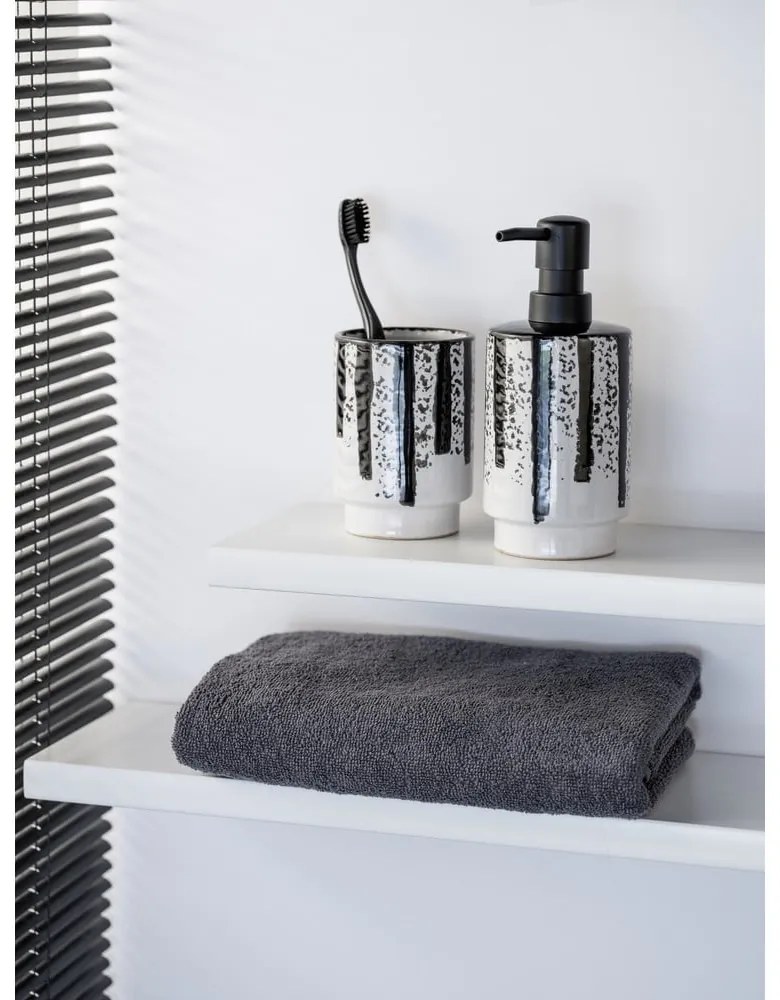 Черно-бял керамичен диспенсер за сапун 340 ml Subiza – Wenko