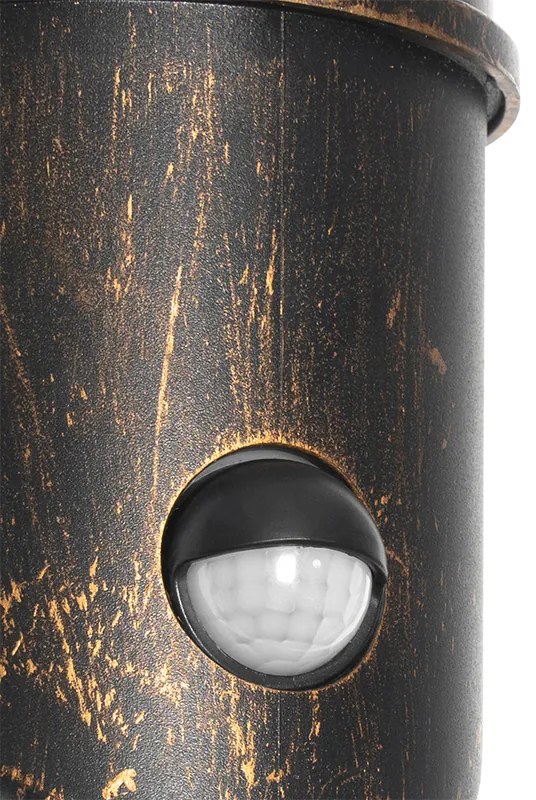 Външна стенна лампа антично злато IP54 с датчик за движение - Kiki