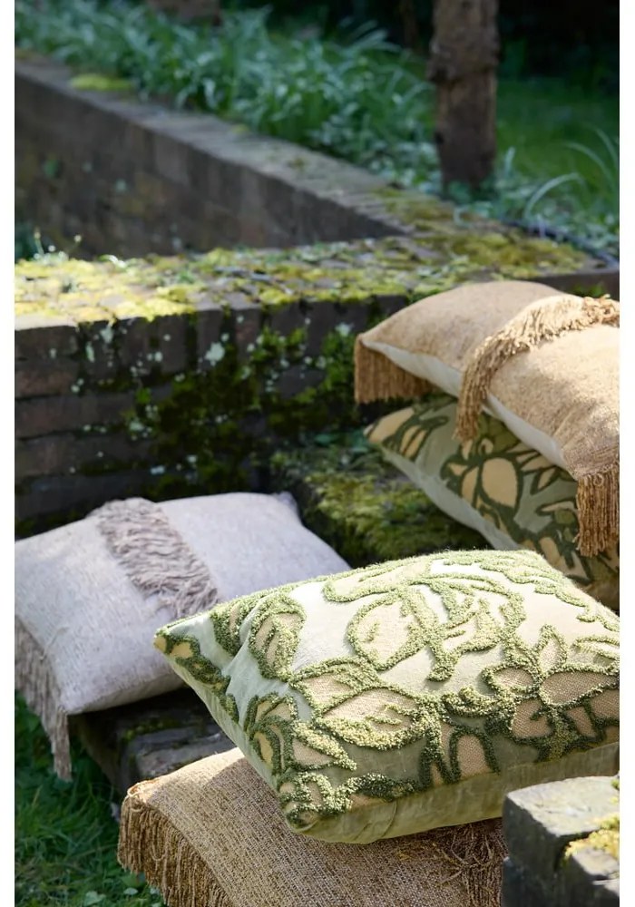 Кадифена декоративна възглавница 45x45 cm Cavazzo – Light & Living