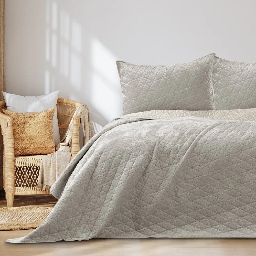 Сиво-бежово капитонирано покривало за легло 240x260 cm Laila – Restilo