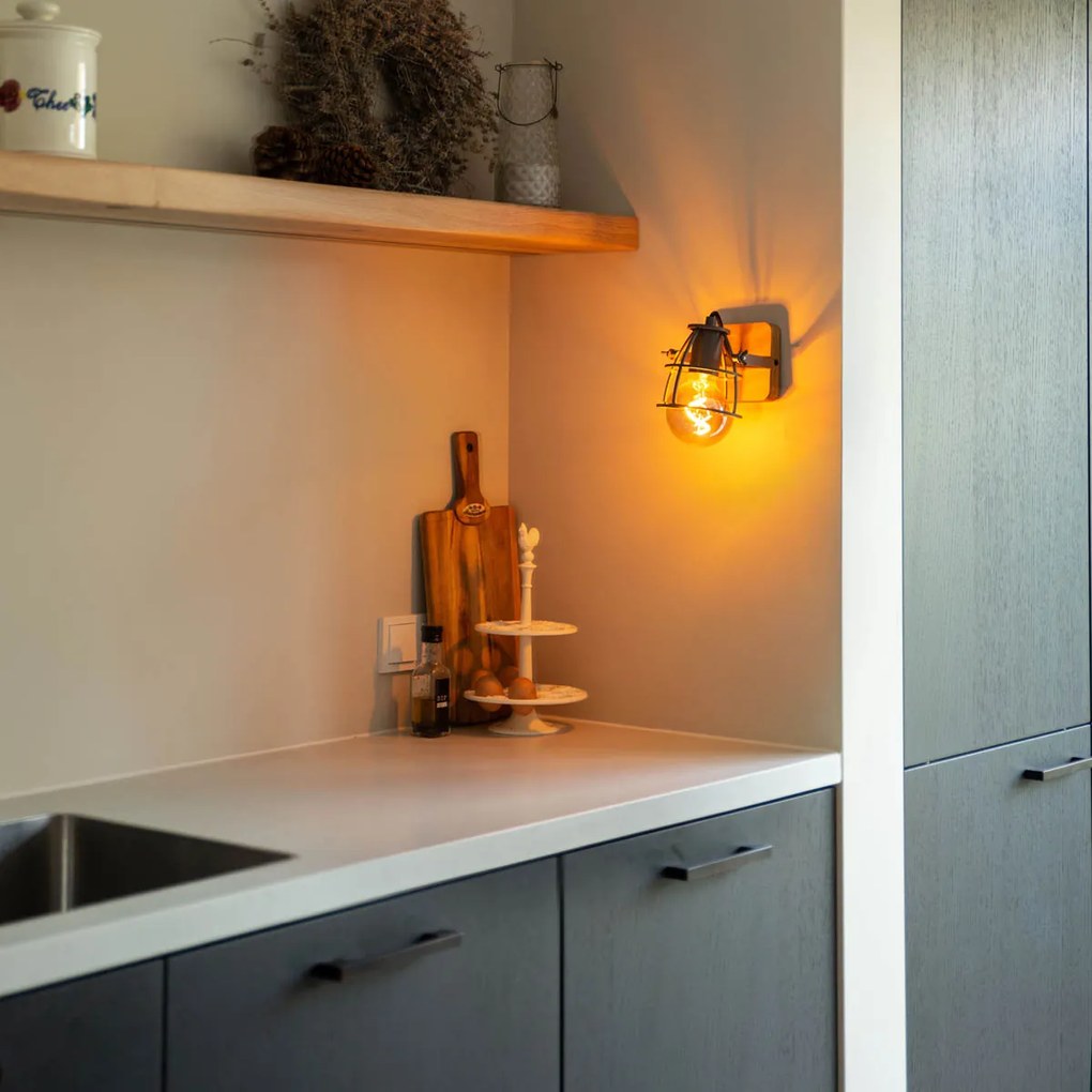 Индустриален прожектор тъмно сив с дърво регулируем - Arthur