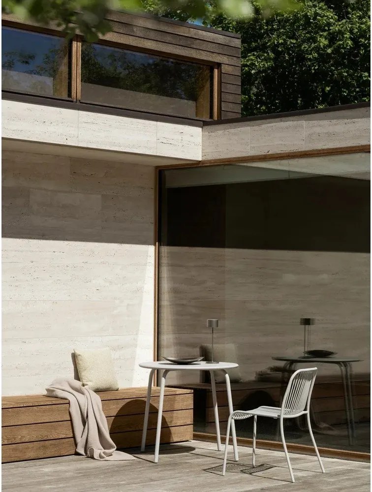 Декоративен поднос от неръждаема стомана 35x42 cm Ondea – Blomus