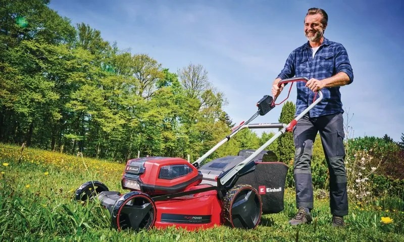 Акумулаторна самоходна косачка с мулчиране Einhell GP-CM 36/52 S Li BL, 2x18 V, 52 см 65 л (3413320)