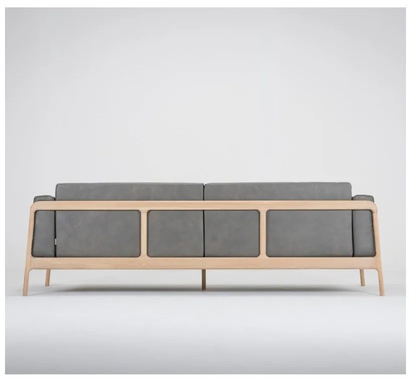 Тъмно сив диван от биволска кожа с масивна дъбова конструкция , 240 см Fawn - Gazzda