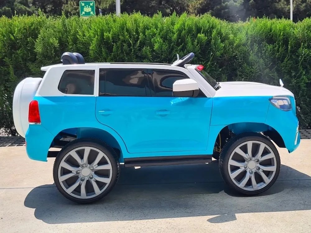 Детска акумулаторна полицейска кола със светлинни сигнали