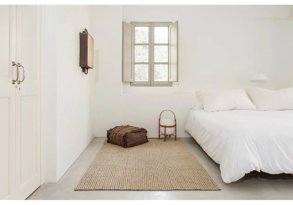 Ръчно изработен вълнен килим подходящ за пране в цвят каки 80x140 cm Unexpected Wool – Lorena Canals