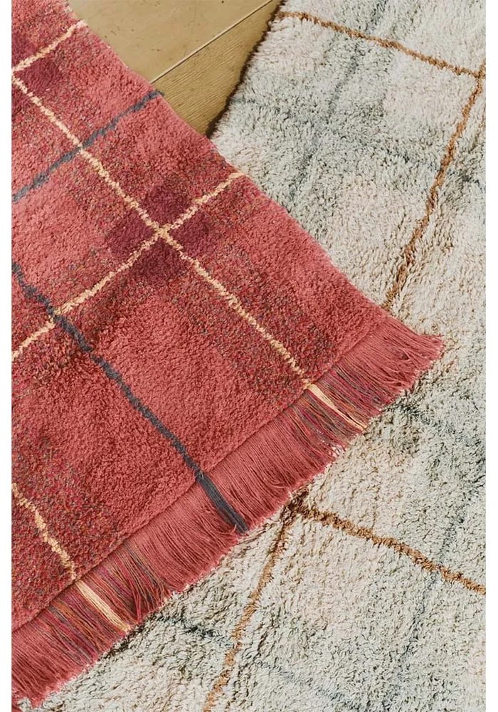 Ръчно изработен червен памучен килим подходящ за пране 140x190 cm Tartan Vintage Red – Lorena Canals