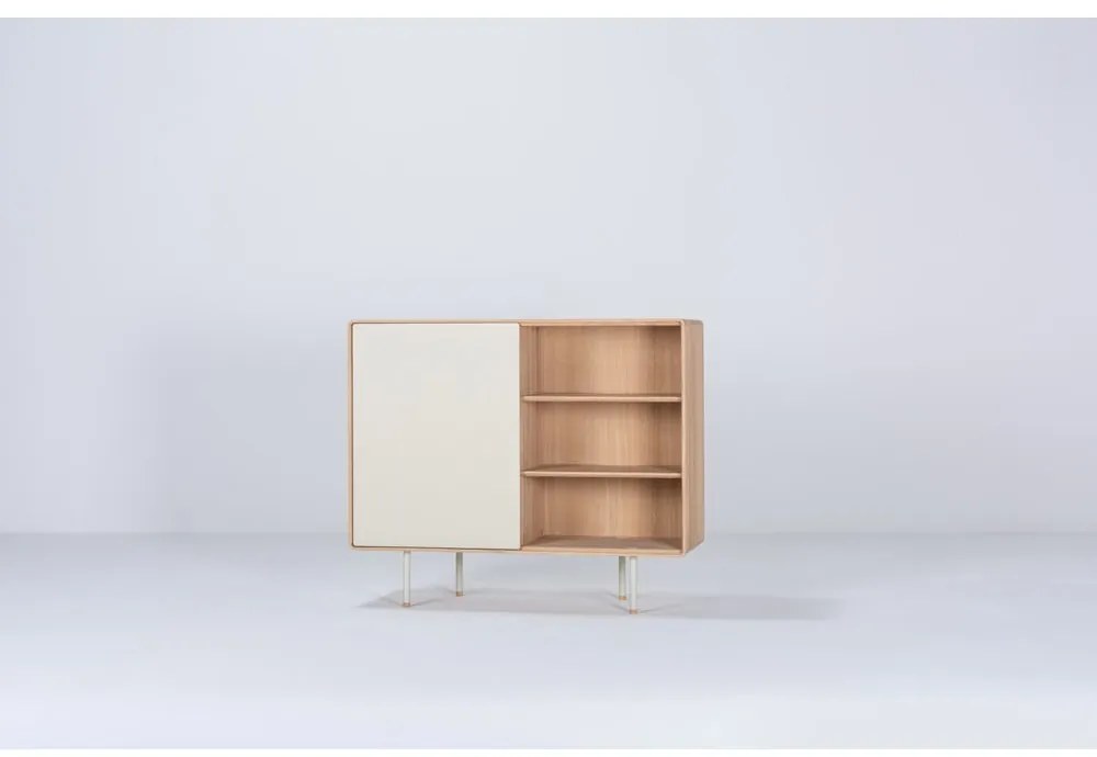 Бял/естествен нисък скрин от масивен дъб 118x100 cm Fina – Gazzda