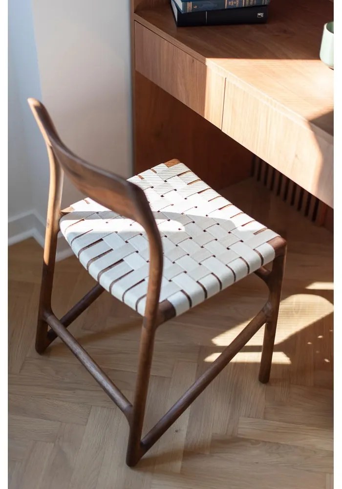 Трапезен стол в кафяв и кремав цвят Fawn – Gazzda