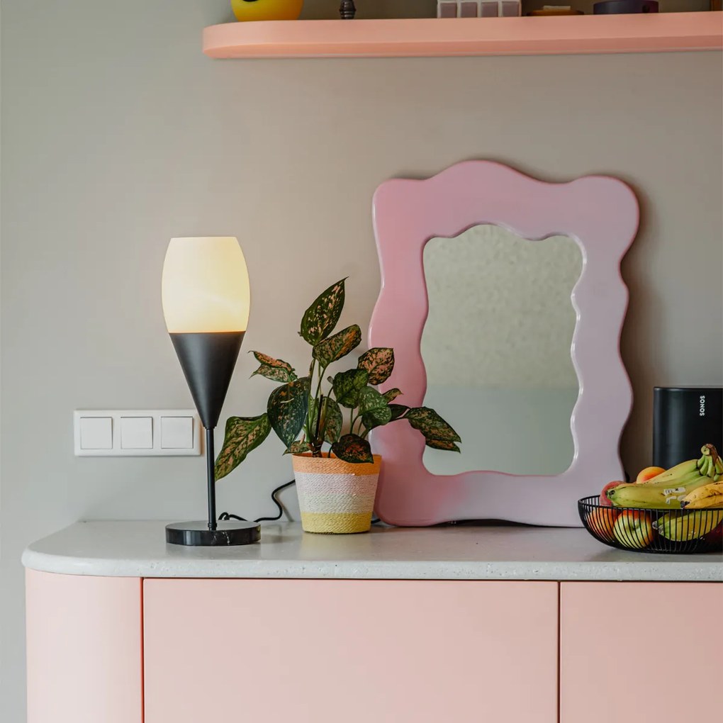 Модерна настолна лампа черна с опалово стъкло - Drop