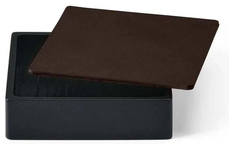 Дървена декоративна кутия за съхранение от еко кожа с капак в черен и кафяв цвят 11x11x3,5 cm Square Nupo – LIND DNA