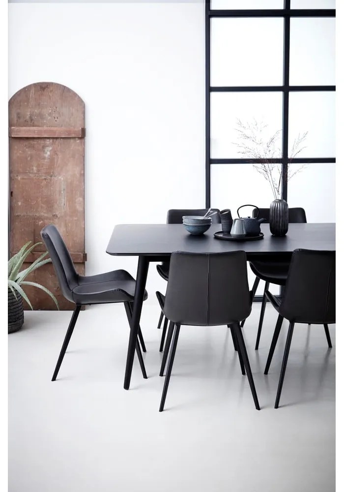Черен трапезен стол от изкуствена кожа DAN-FORM Дания Hype - DAN-FORM Denmark