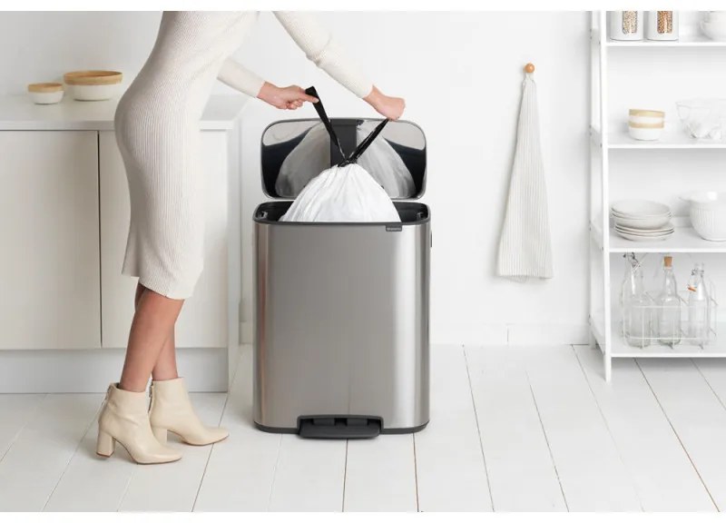 Кош за боклук Brabantia Bo Pedal 1003186, 60 л, Леко затваряне, Противоплъзгаща основа, Устойчив на пръстови отпечатъци, Инокс/Мат