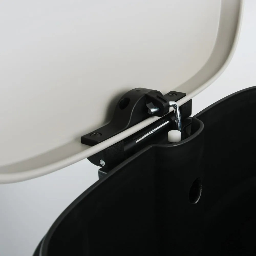 Стоманено кошче за боклук с педал в матово бял цвят 50 l Akira – Spirella