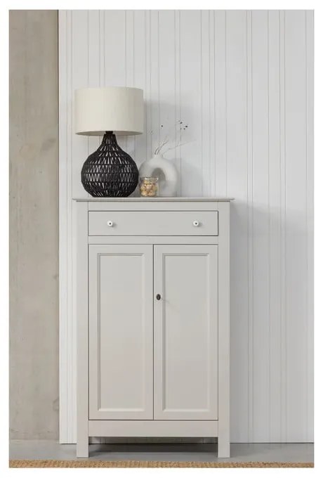 Светлосив висок заключващ се скрин от борова дървесина 93x150 cm Eva - WOOOD