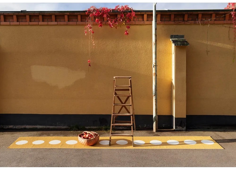 Пътека за открито и закрито в цвят жълта охра 70x150 cm Vera Ochre – Pappelina