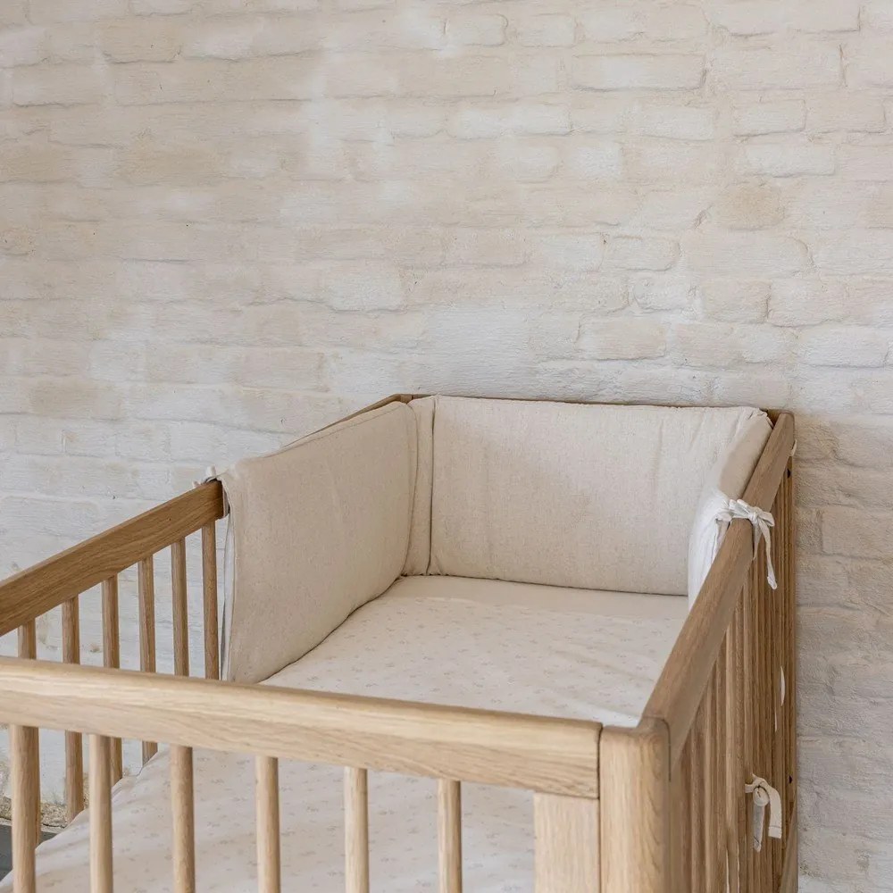 Детско креватче от масивен дъб с регулируема височина в естествен цвят 60x120 cm Forrest – Vipack