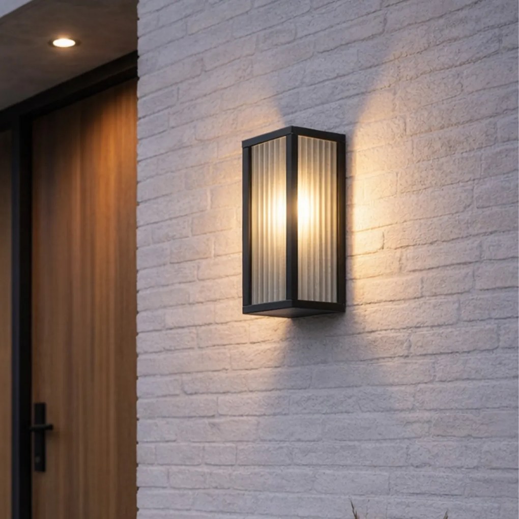 Външна стенна лампа черна с релефно стъкло IP44 - Charlois