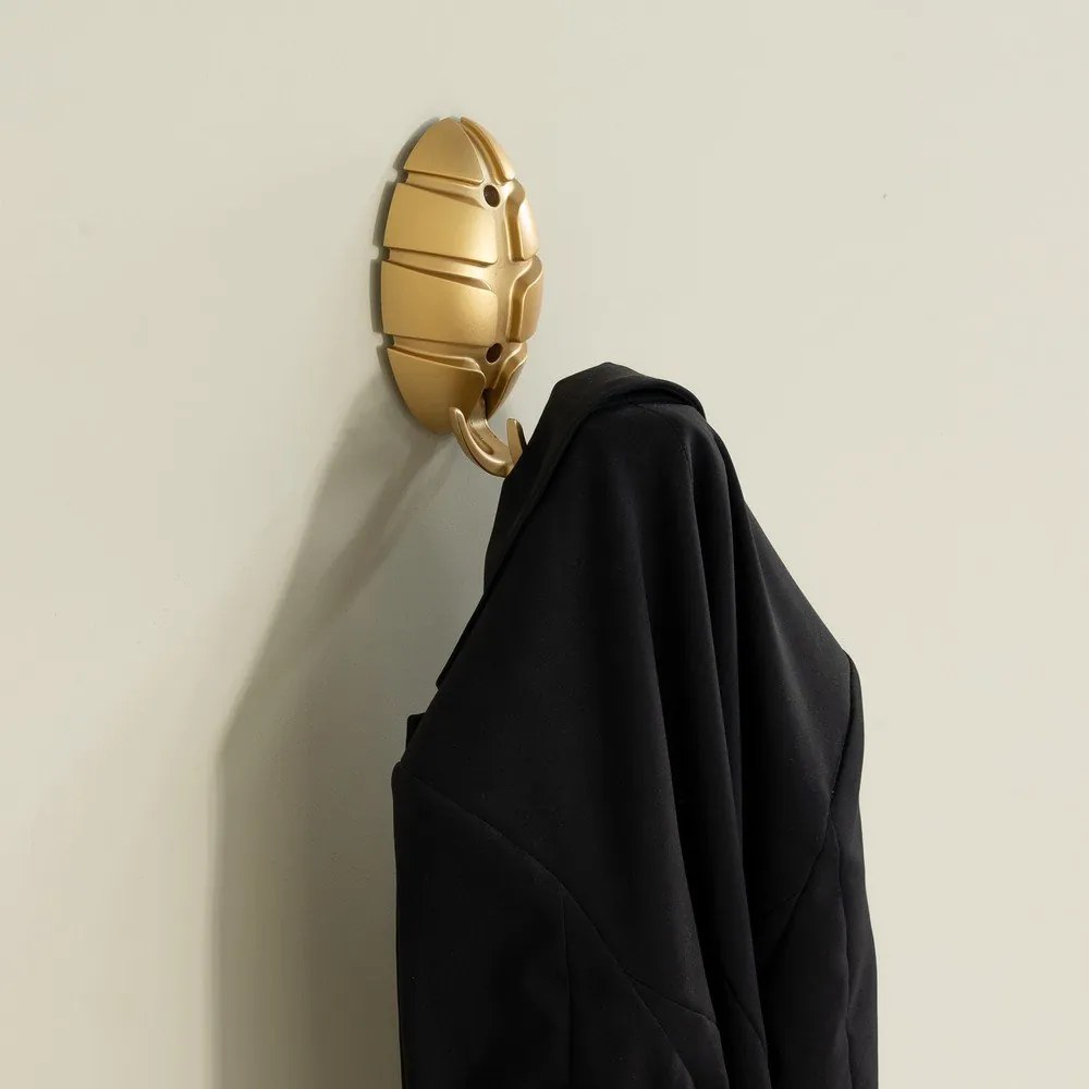 Стенна пластмасова кука в златист цвят Bug – Spinder Design