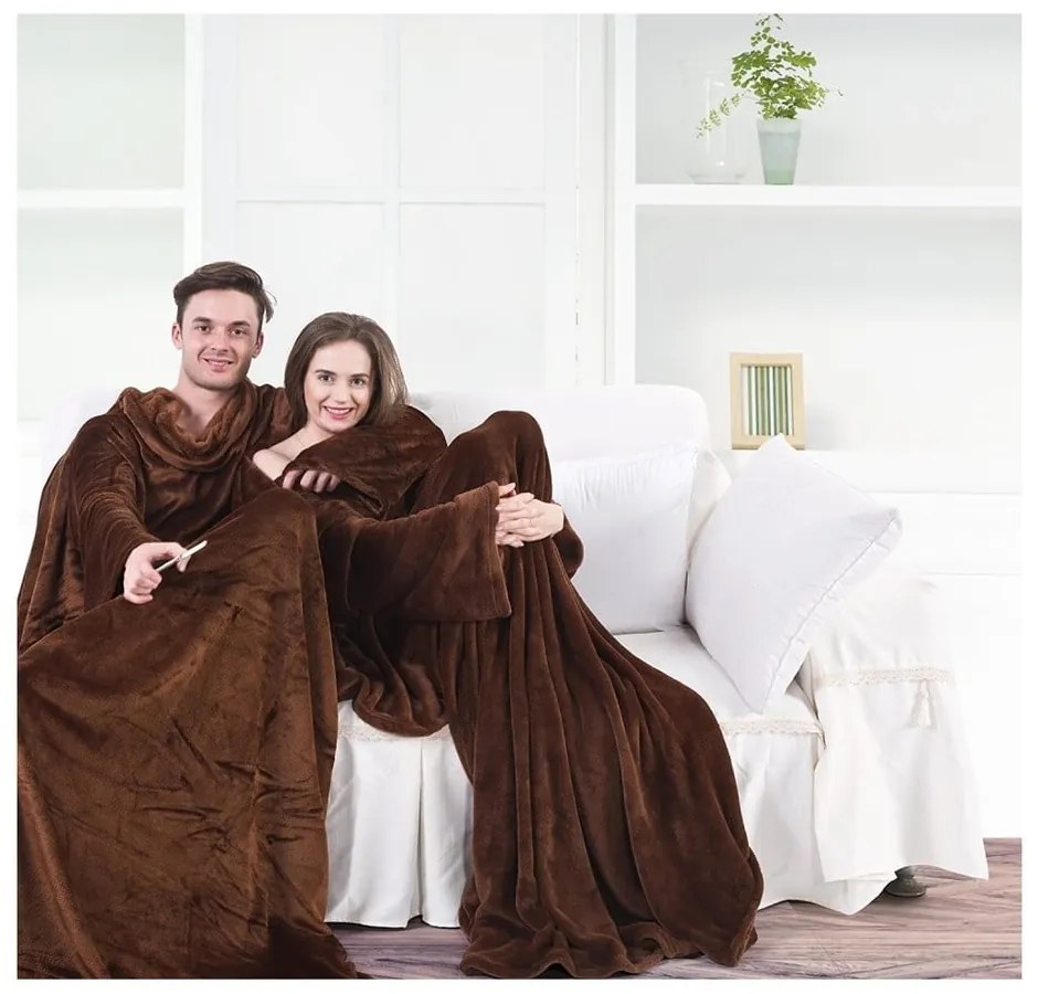 Кафяво одеяло за телевизор от микрофибър , 180 x 150 cm Lazy - DecoKing